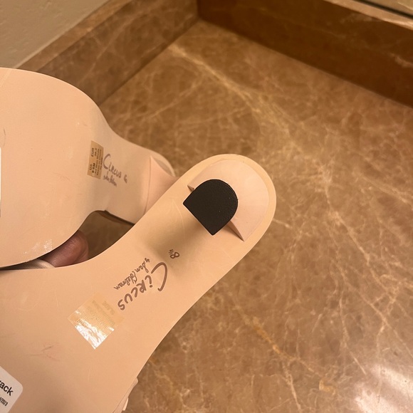 Tan Heels - Picture 6 of 6